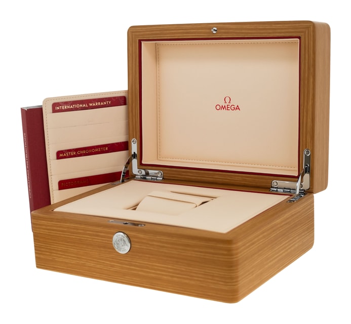 Omega Speedmaster Racing 329.30.44.51.01.001 Image 5